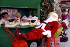6 FT Santa Claus Leaning Back -The Christmas Palace Store 0671408270 3