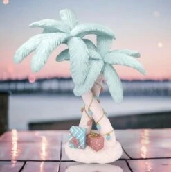 Pastel Double Palm Trees With Presents